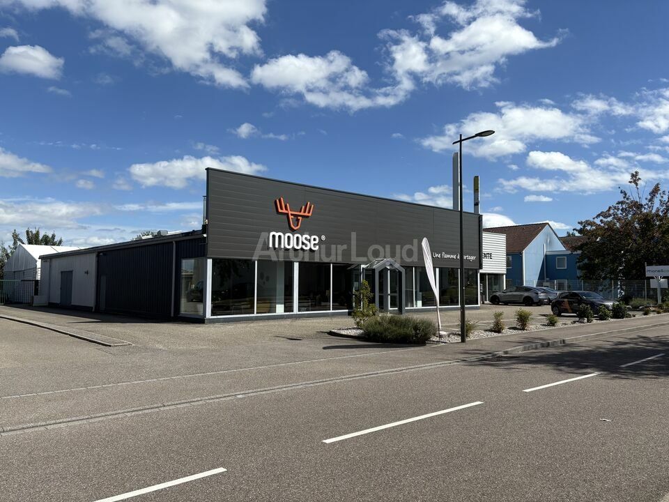 Location local commercial 540 m² non divisibles