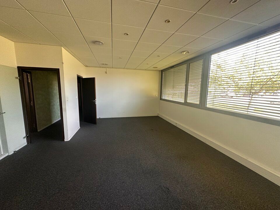 Location bureaux 153 m² non divisibles