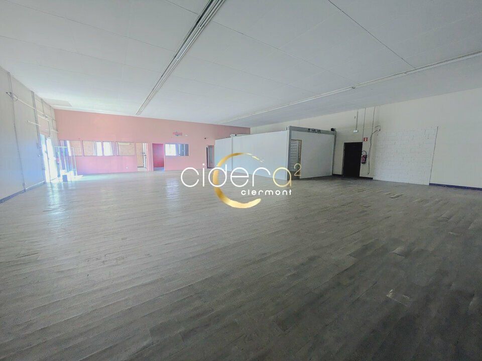 Location local commercial 335 m² non divisibles