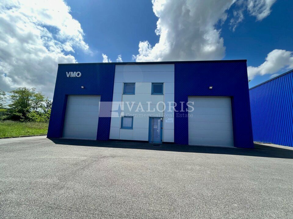 Vente local d''activites 302 m² non divisibles