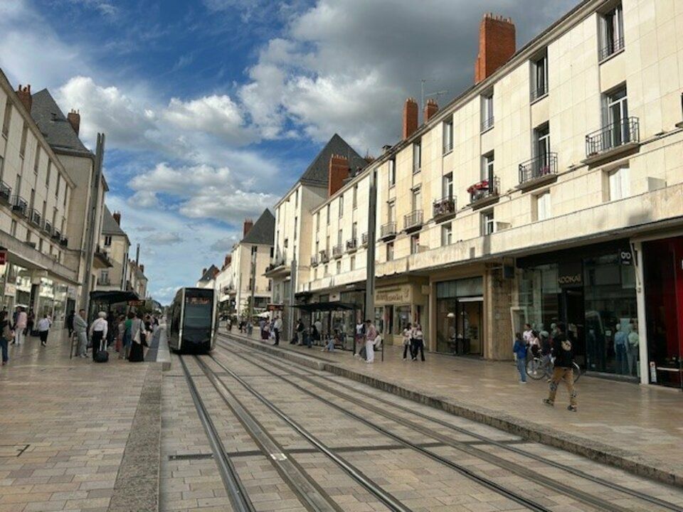 Location local commercial 50 m² non divisibles