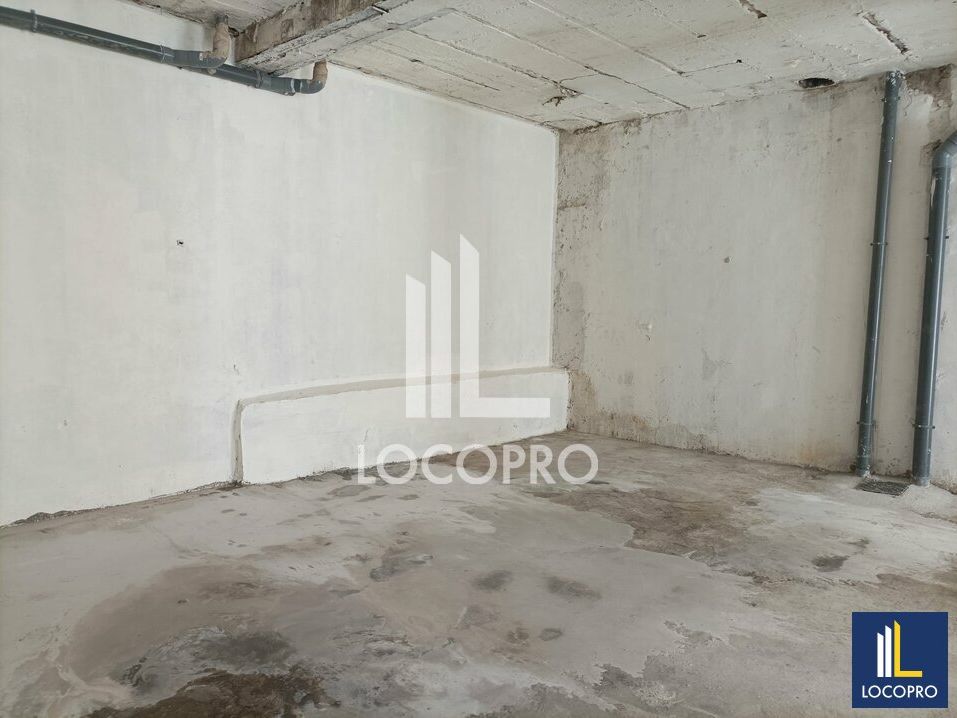 A VENDRE - MURS COMMERCIAUX LIBRES 140 M2 - NICE CENTRE VILLE