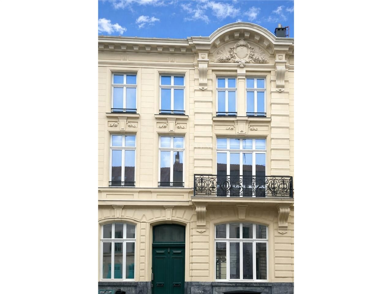 Location bureaux 480 m² divisibles à partir de 20 m²