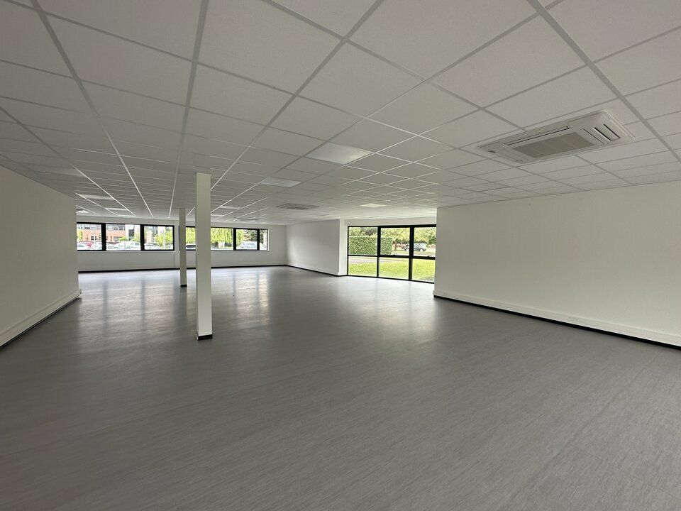 444 m² pour ce bureaux en vente à Oberhausbergen