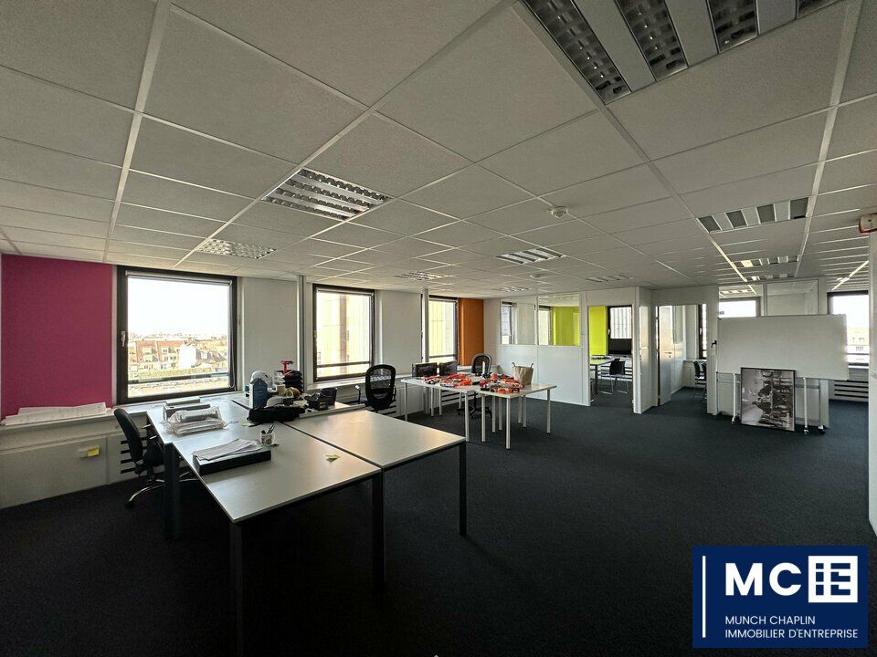 Location bureaux 158 m² non divisibles