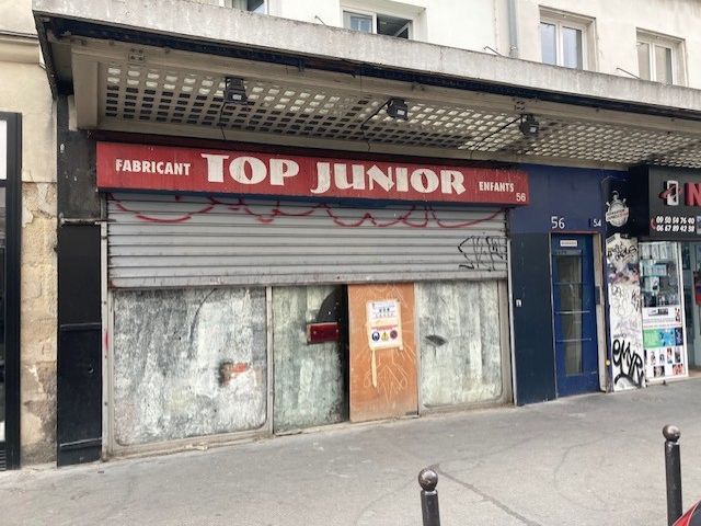 Location local commercial 370 m² non divisibles