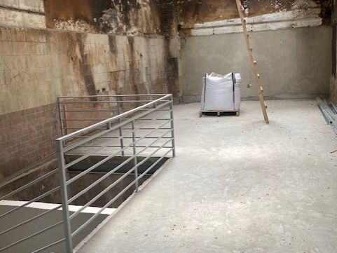 Location local commercial 370 m² non divisibles