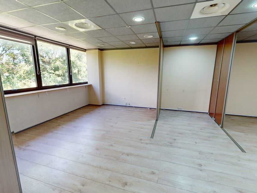 Vente bureaux 175 m² non divisibles