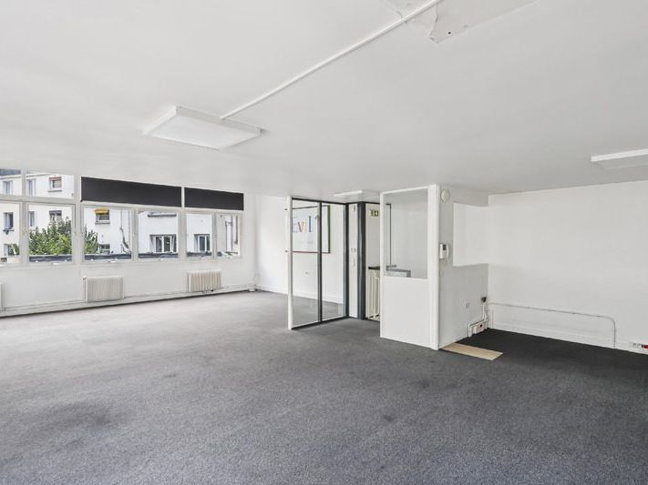 180 m² pour ce bureaux en location à Paris