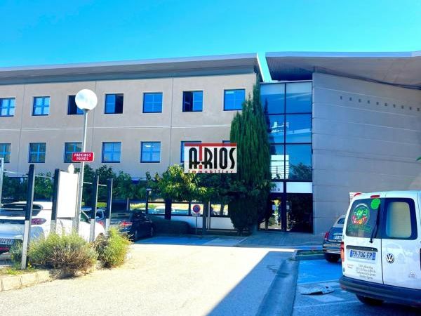 Location bureaux 230 m² non divisibles