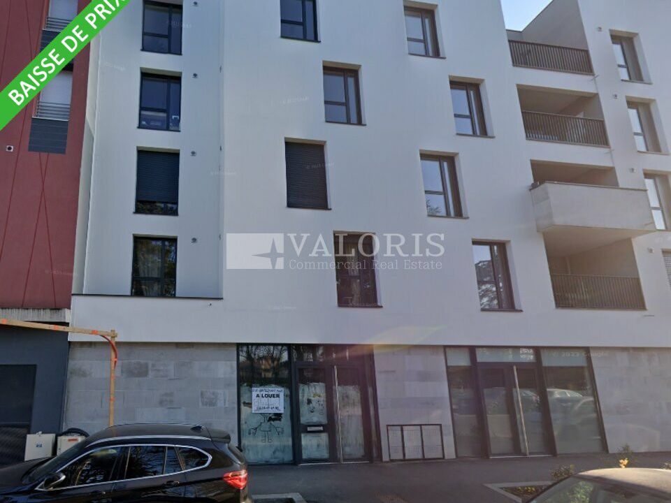 Location local commercial 81 m² non divisibles
