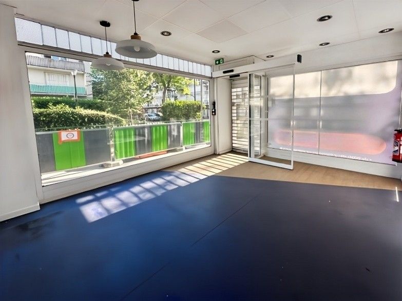 Location local commercial 63 m² non divisibles