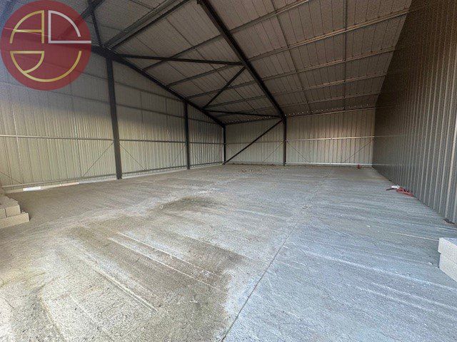 Vente local 376 m² à DEYME