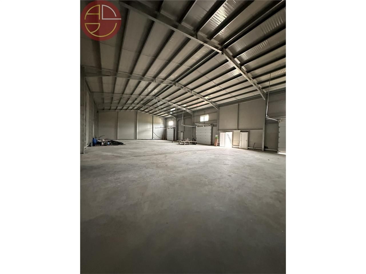 Location local 470 m² à GRISOLLES