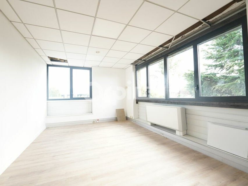 Location bureaux 118 m² non divisibles