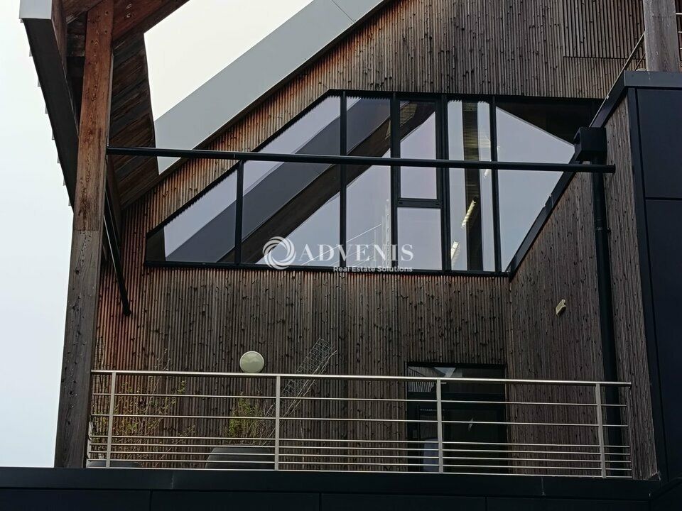 BATIMENT INDEPENDANT DE 730 M²