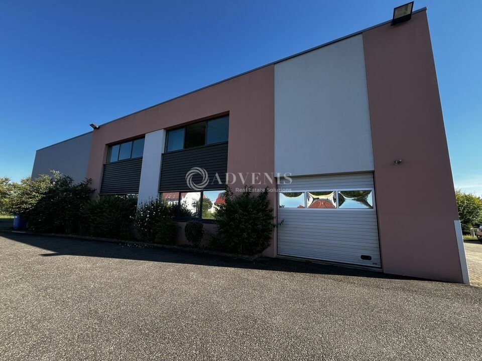 Location local d''activites 182 m² non divisibles