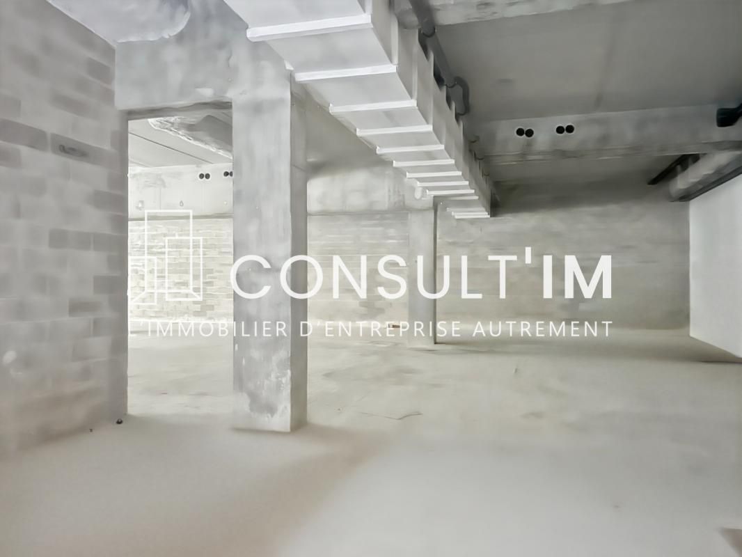 Location local commercial 105 m² non divisibles