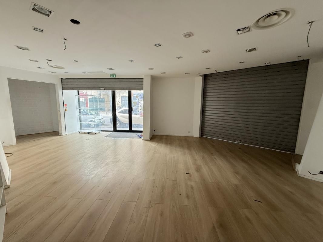 Location local commercial 108 m² non divisibles