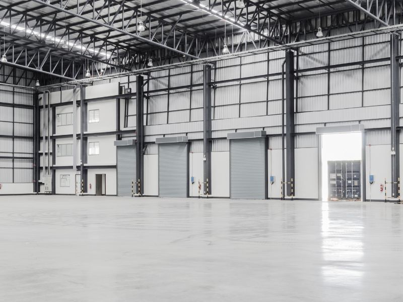 Location local 400.00 m² à MACON