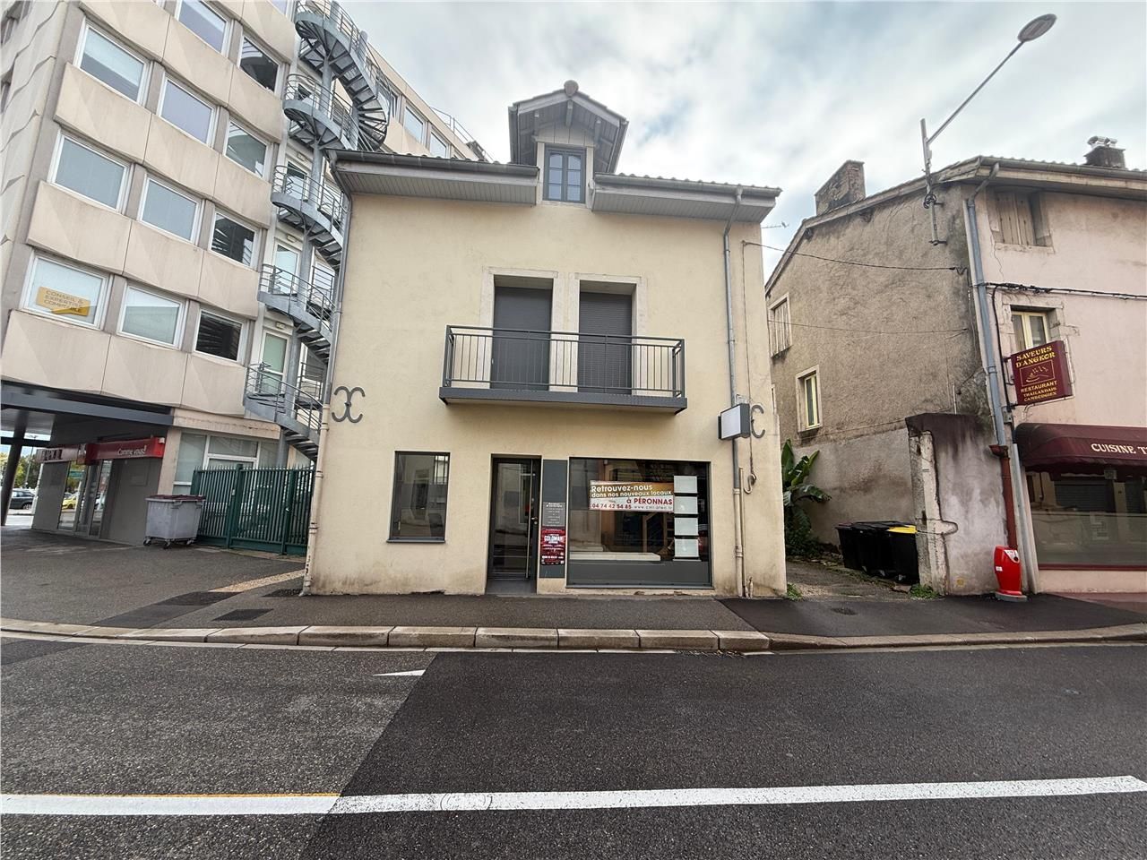 Location bureaux 120 m² non divisibles