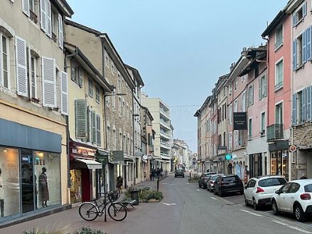 Vente local commercial 109 m² à BOURG EN BRESSE