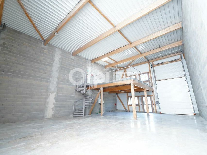 Vente local d''activites 184 m² non divisibles