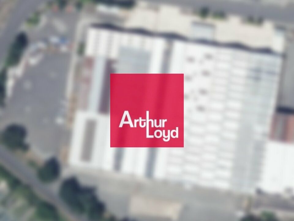 Vente entrepot 3850 m² divisibles à partir de 250 m²