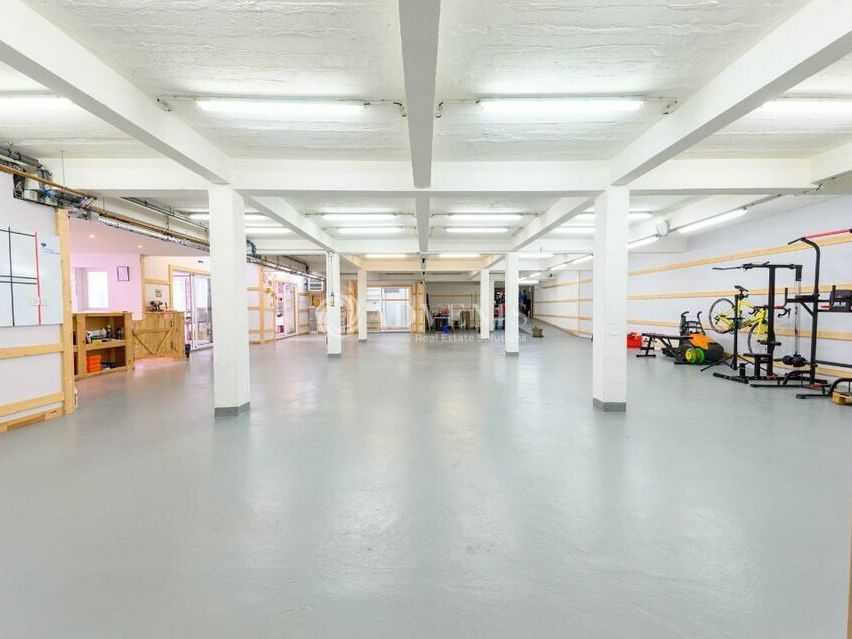 Vente entrepot 850 m² non divisibles