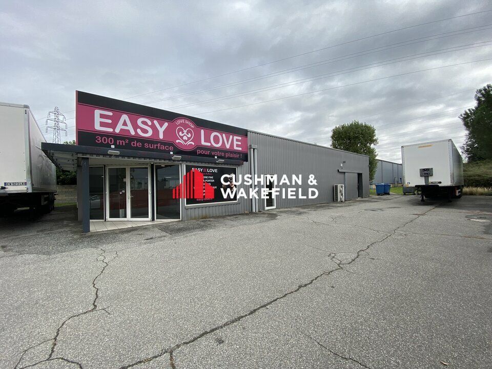 Location local d''activites 385 m² non divisibles