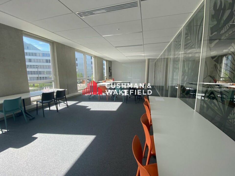 Location bureaux 165 m² non divisibles