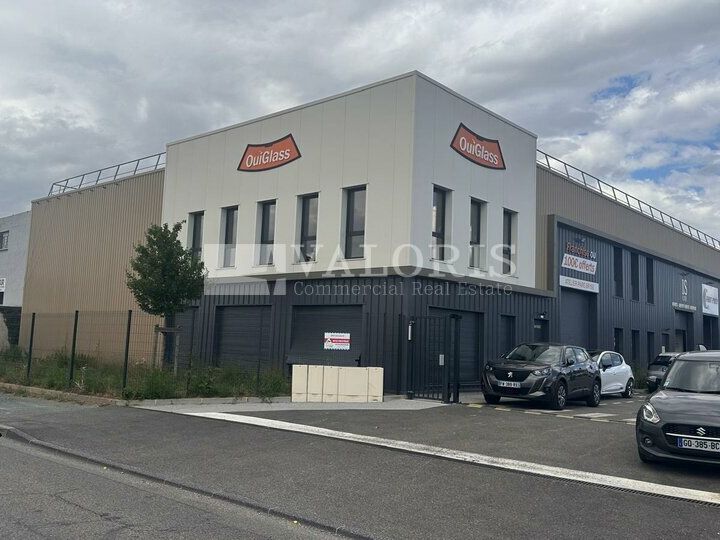 Activité/Entrepôt à vendre - 329 m²