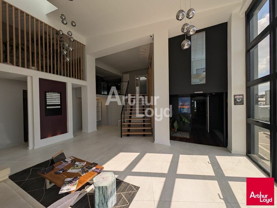 ZI OUEST DE RENNES - LOCAL D'ACTIVITE A LOUER - 530 M²