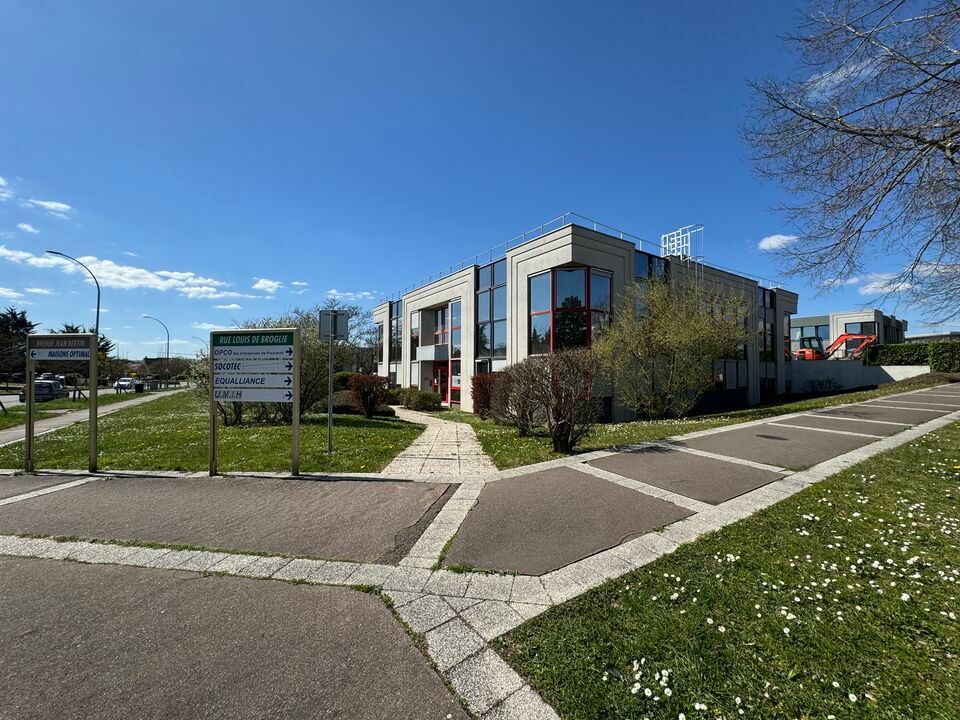 Location bureaux 70 m² non divisibles