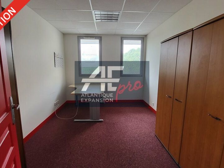 Vente bureaux 137 m² non divisibles