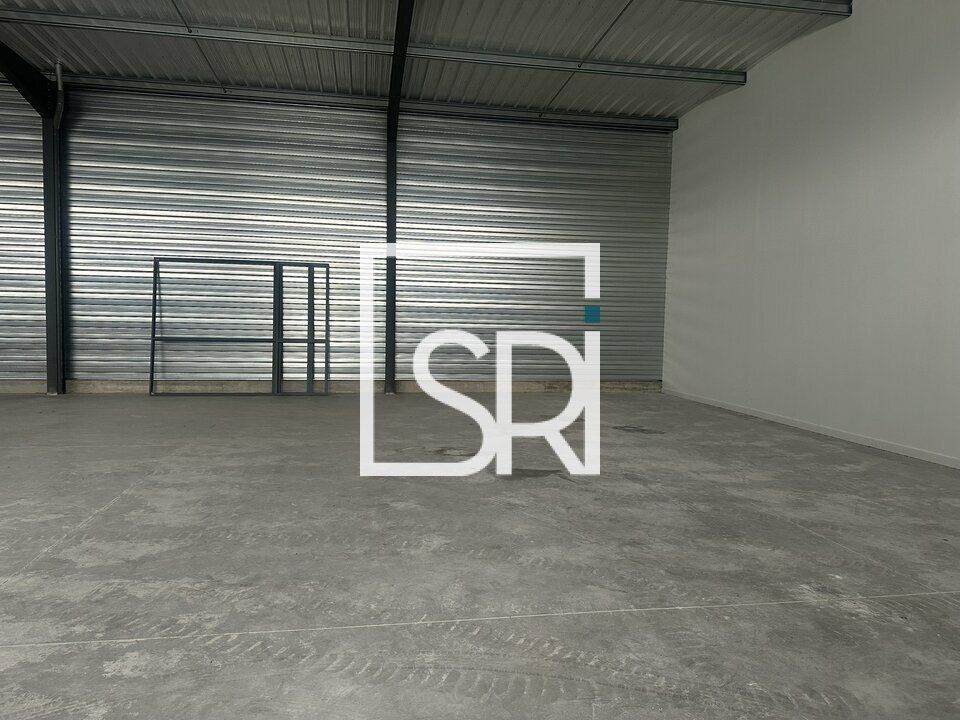 LOCATION ENTREPÔTS / LOCAUX D'ACTIVITÉ 350 M² ET DE 170 M²   – 03300 CREUZIER-LE-NEUF 