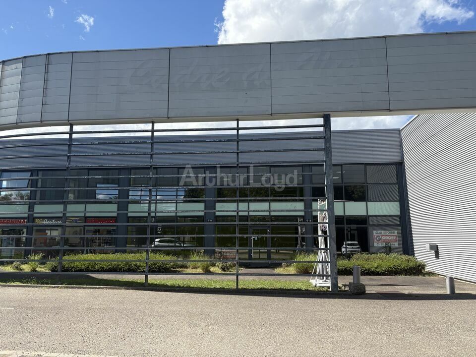 Location local commercial 486 m² non divisibles