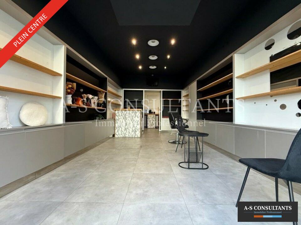 Vente local commercial 25.03 m² non divisibles