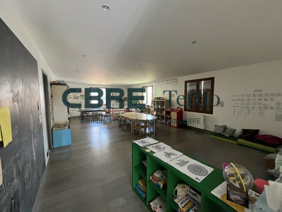 Location local professionnel 120 m² non divisibles