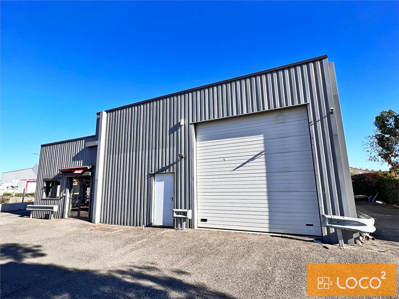 Location local 300.00 m² à COLOMIERS