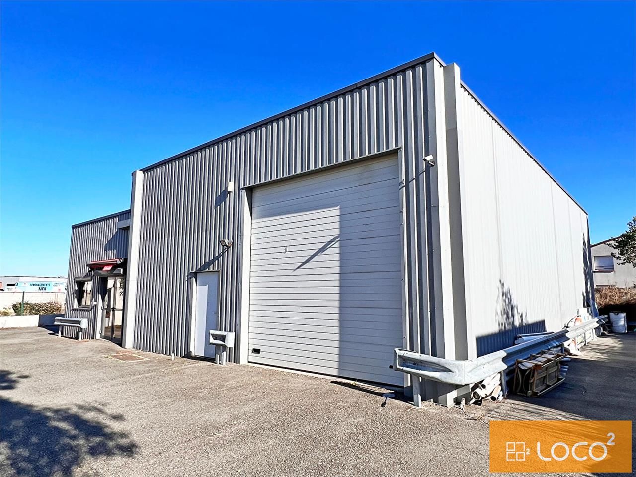 Location local 300.00 m² à COLOMIERS
