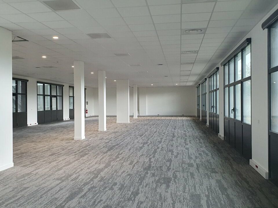 Location bureaux 1006 m² divisibles à partir de 199 m²