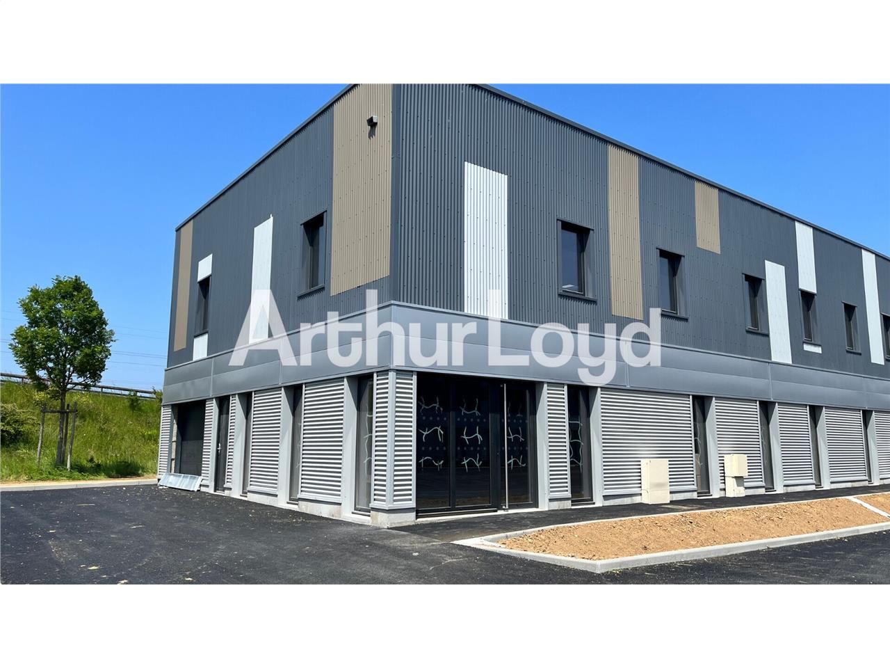 Vente bureaux 340.00 m² à Ifs