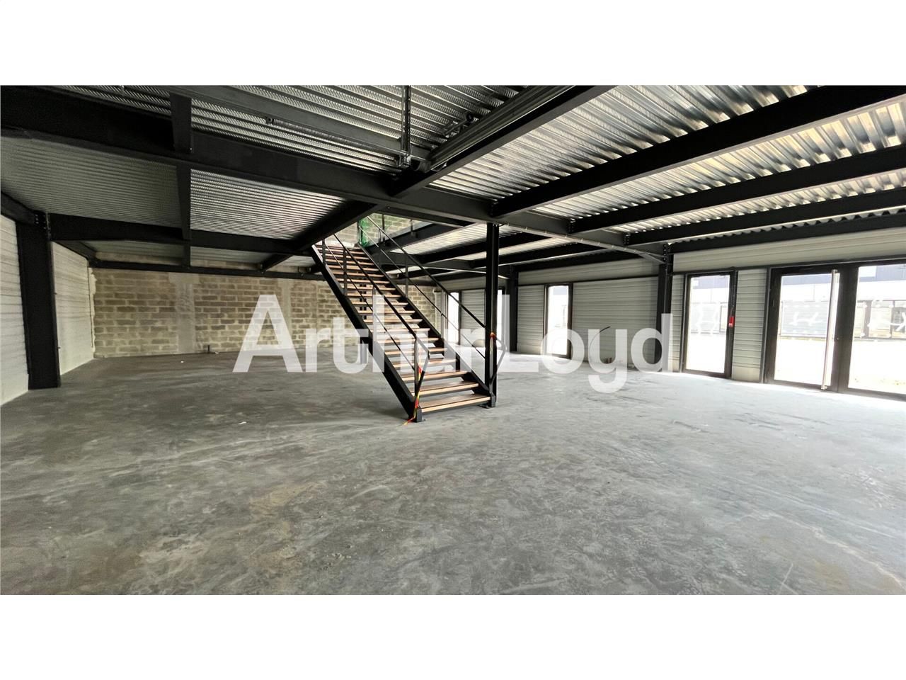 Vente bureaux 340.00 m² à Ifs