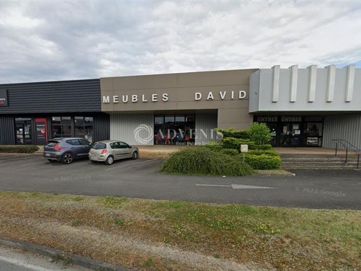 Location local commercial 1194 m² non divisibles
