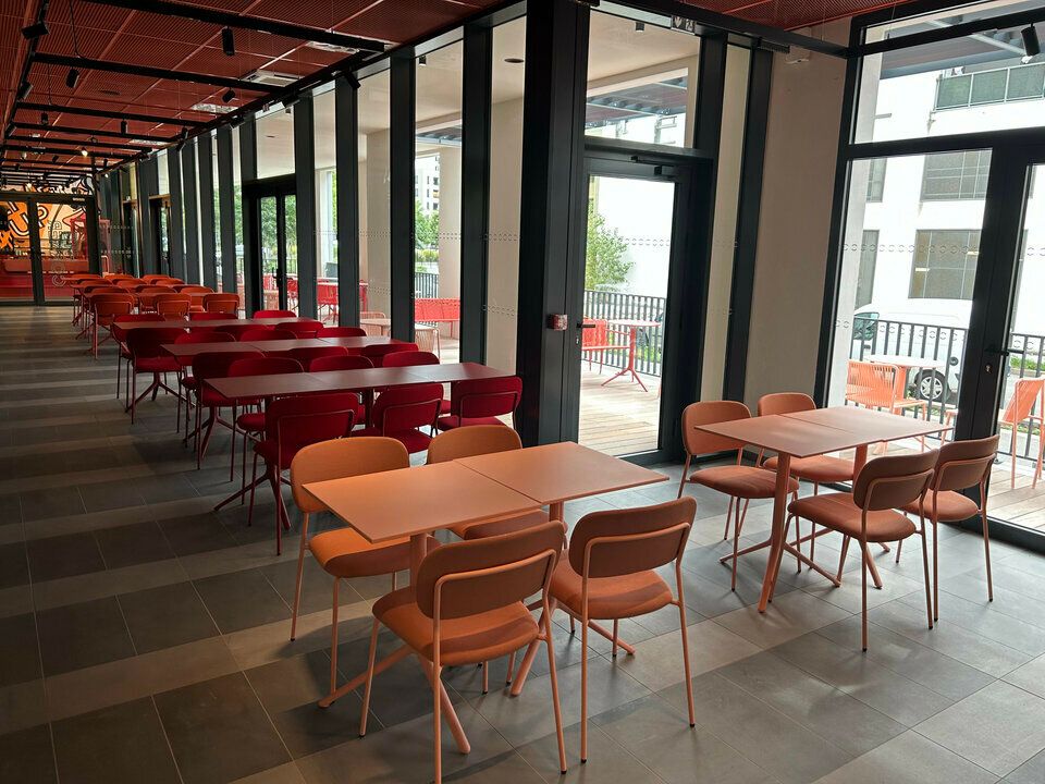 Bordeaux – Bassins à Flot – Local commercial restauration avec terrasse