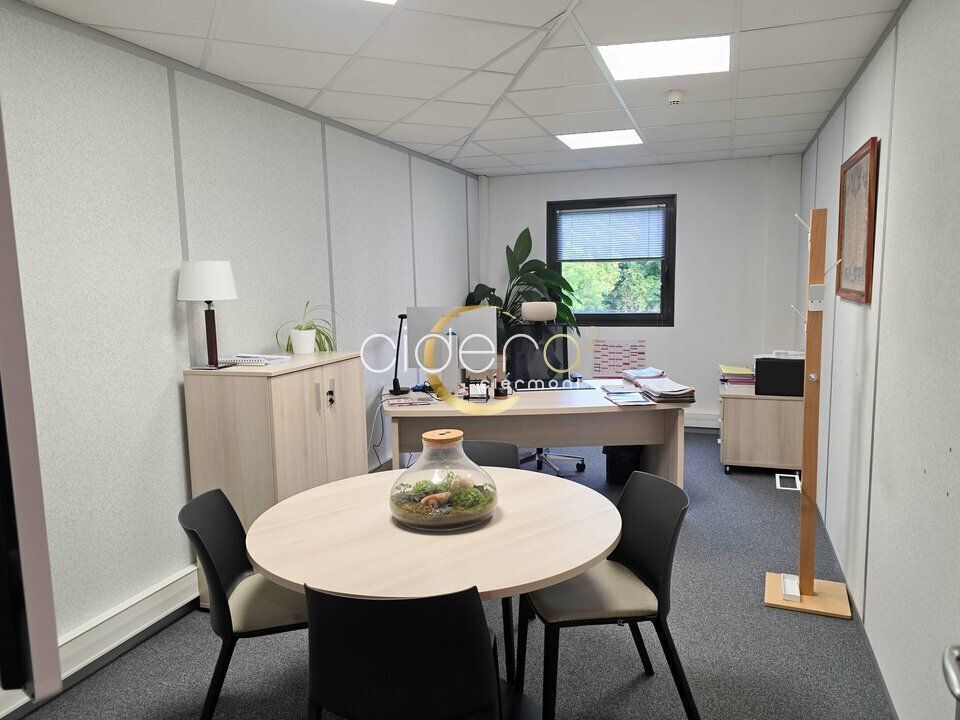 Location bureaux 280 m² non divisibles