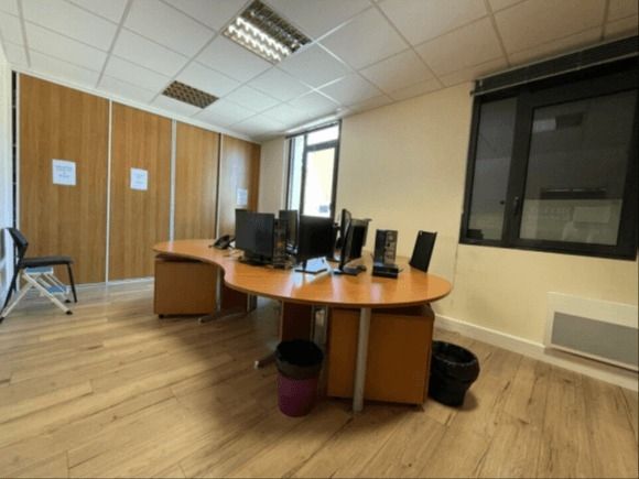 Location bureaux 155 m² non divisibles
