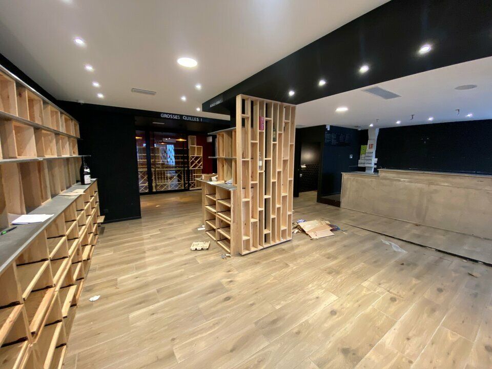 Location local commercial - 121 m²