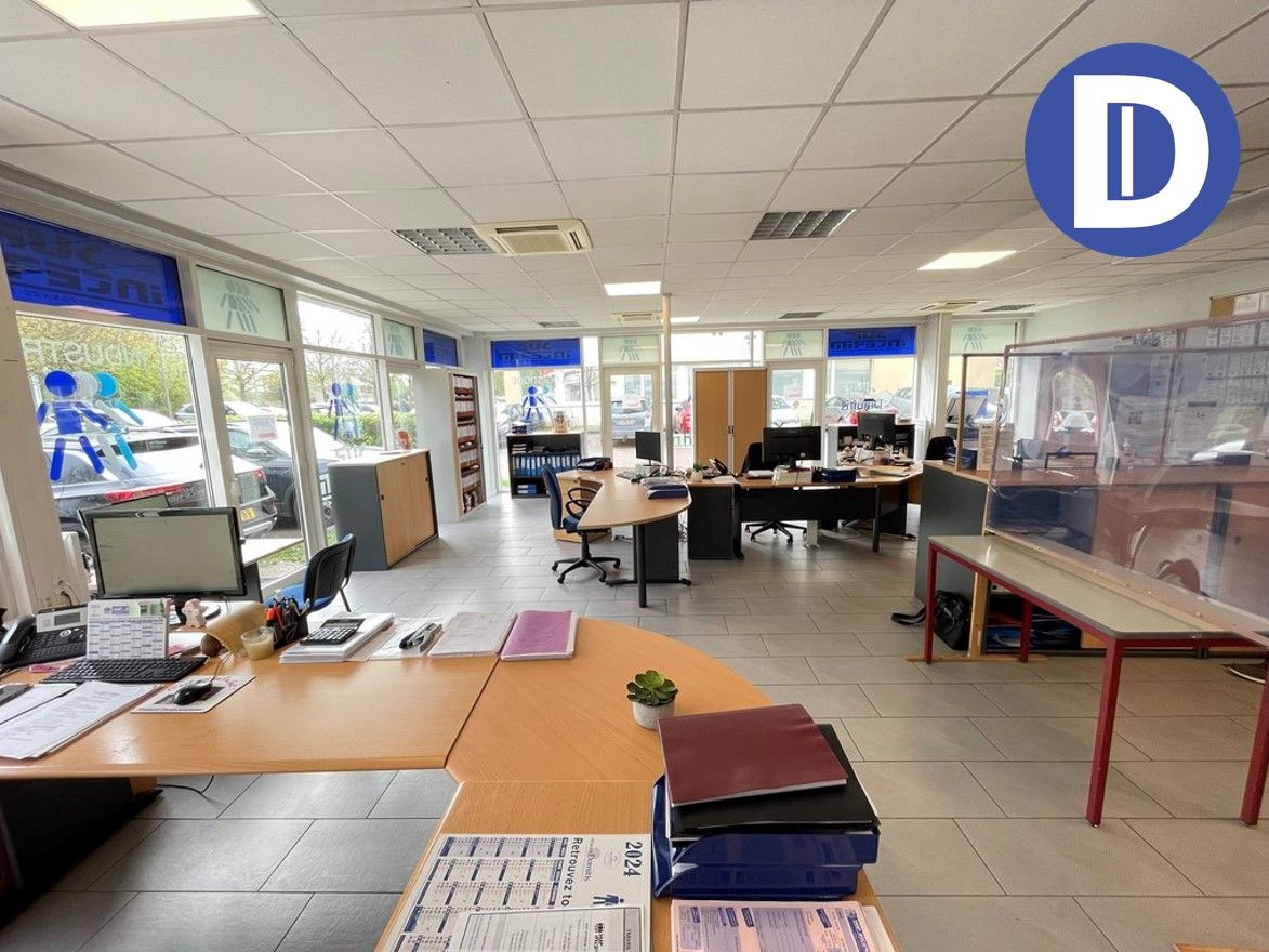 Location bureaux 122.00 m² non divisibles